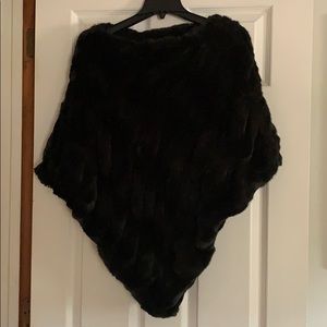 Faux Fur Mink Cape   Excellent Condition